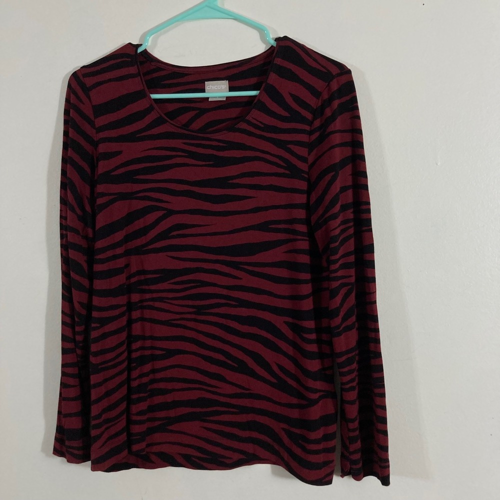 Chico's Zebra Print Top Womens Size 1 Burgundy Black Long Sleeve Scoop Neck